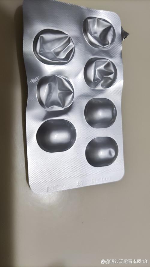 夏天容易出汗的女生适合用什么化妆品持妆? 夏天容易出汗的女生适合用什么化妆品持妆?